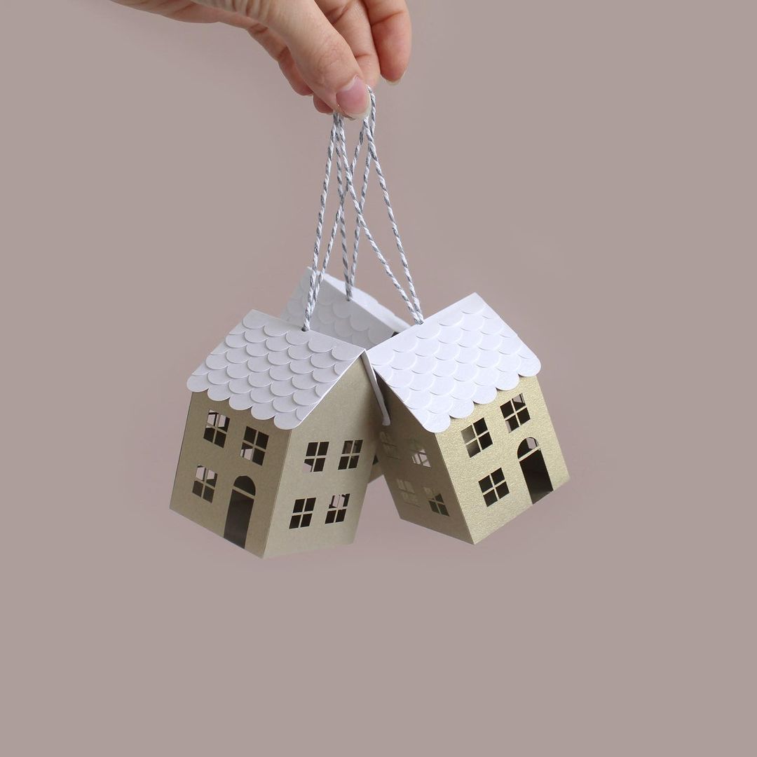 Superb Paper Sculptures Of Animals Plants And Objects By Sarah Louise Matthews 19