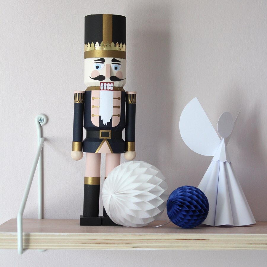 Superb Paper Sculptures Of Animals Plants And Objects By Sarah Louise Matthews 9