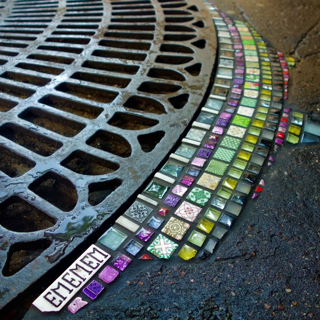 Fractured Sidewalks Pavements And Walls Repaired With Vibrant Tiled Mosaics By Ememem 7