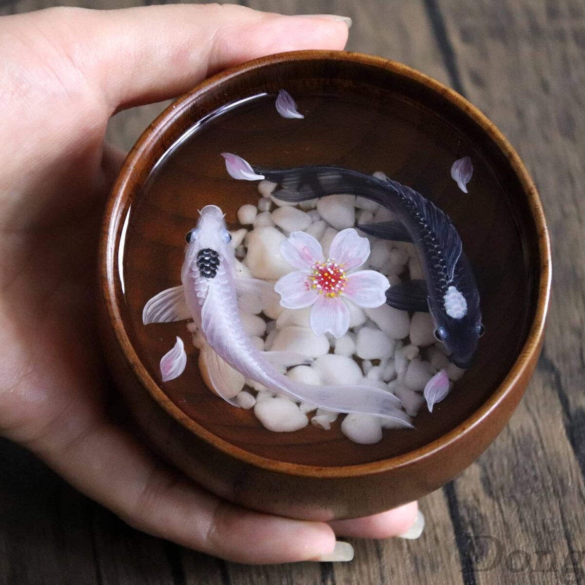 Gorgeous And Detailed 3d Paintings Of Fish In Resin By Feif Dong 2