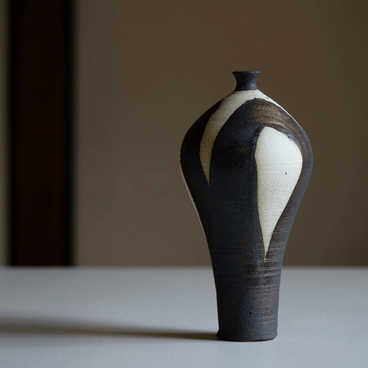 Gorgeous Mid Century Inspired Pottery By Kansai Noguchi 10