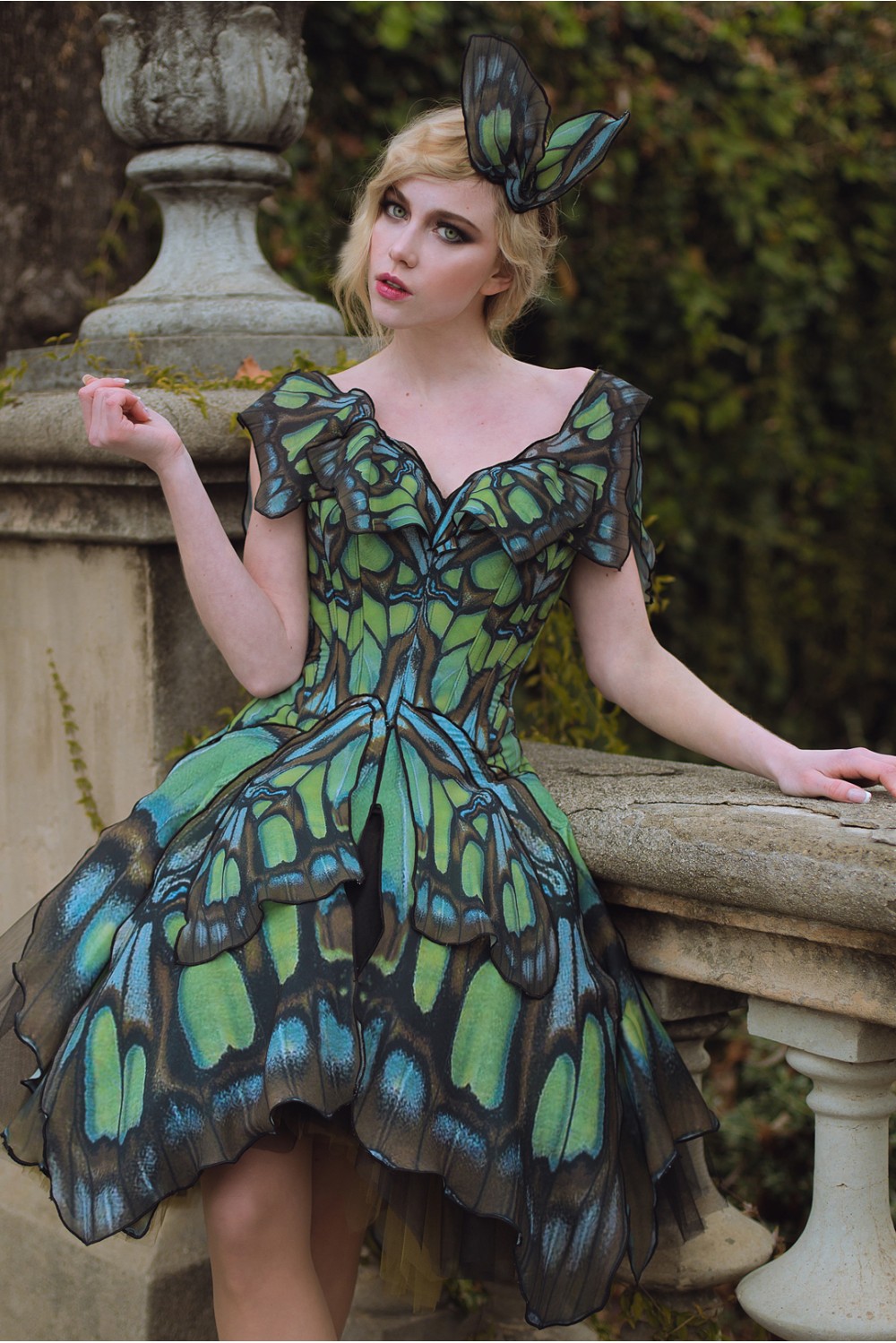 The Absolutely Stunning Dresses And Corsets Inspired By Butterfly Wings Of Bibian Blue 10