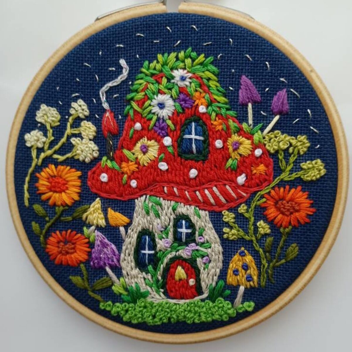 The Lovely Embroidery Hoop Art Of Joan Ratcliffe 7