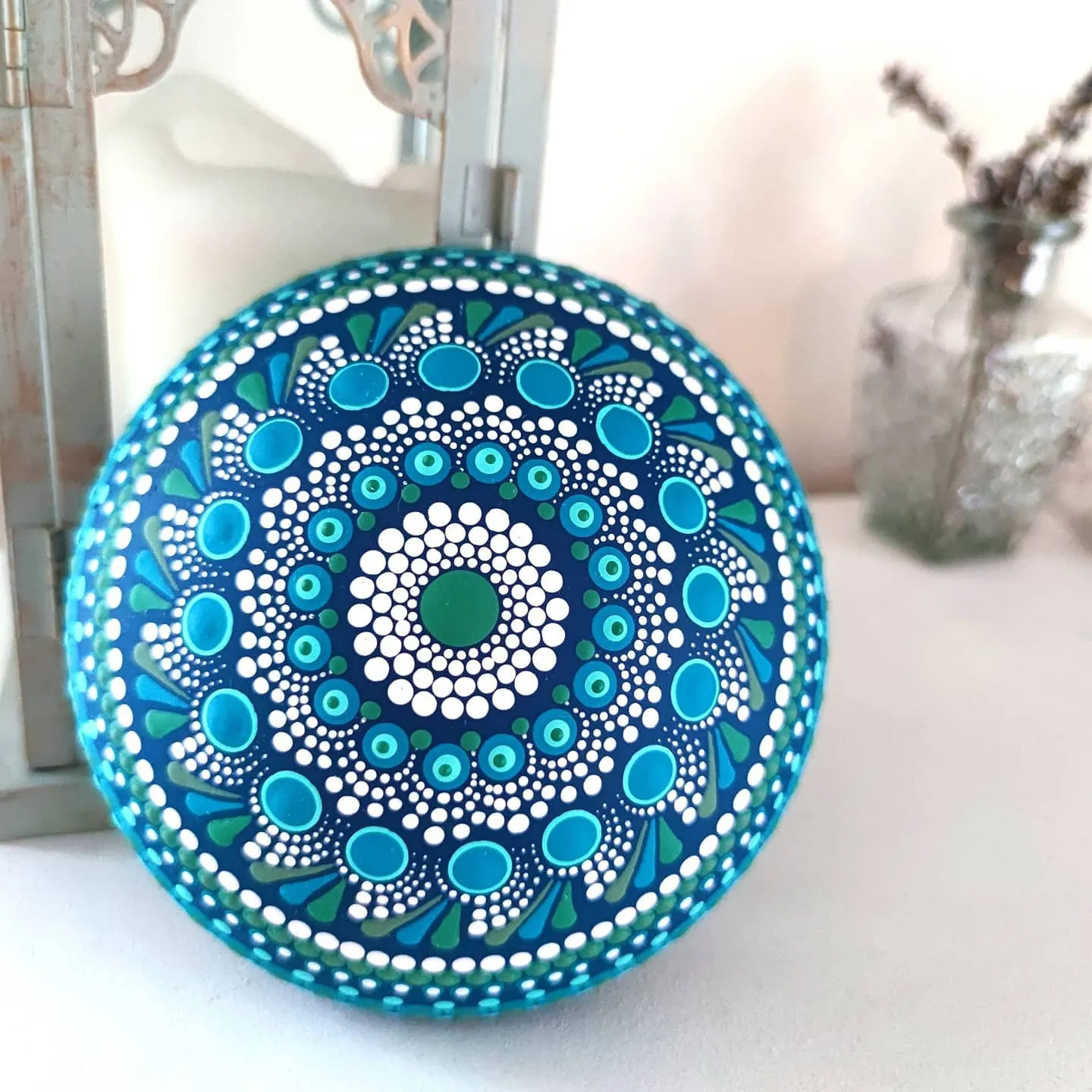 The Mesmerizing Abstract Painting And Mandala Dotting Of Tina Veigel 18