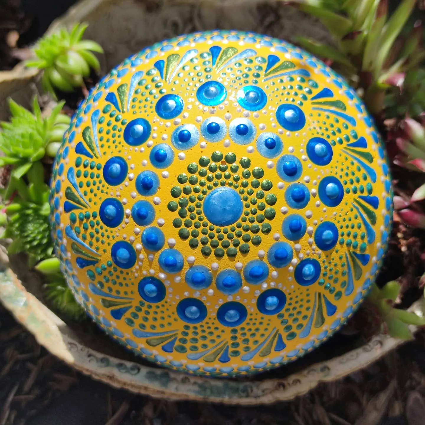 The Mesmerizing Abstract Painting And Mandala Dotting Of Tina Veigel 19 1