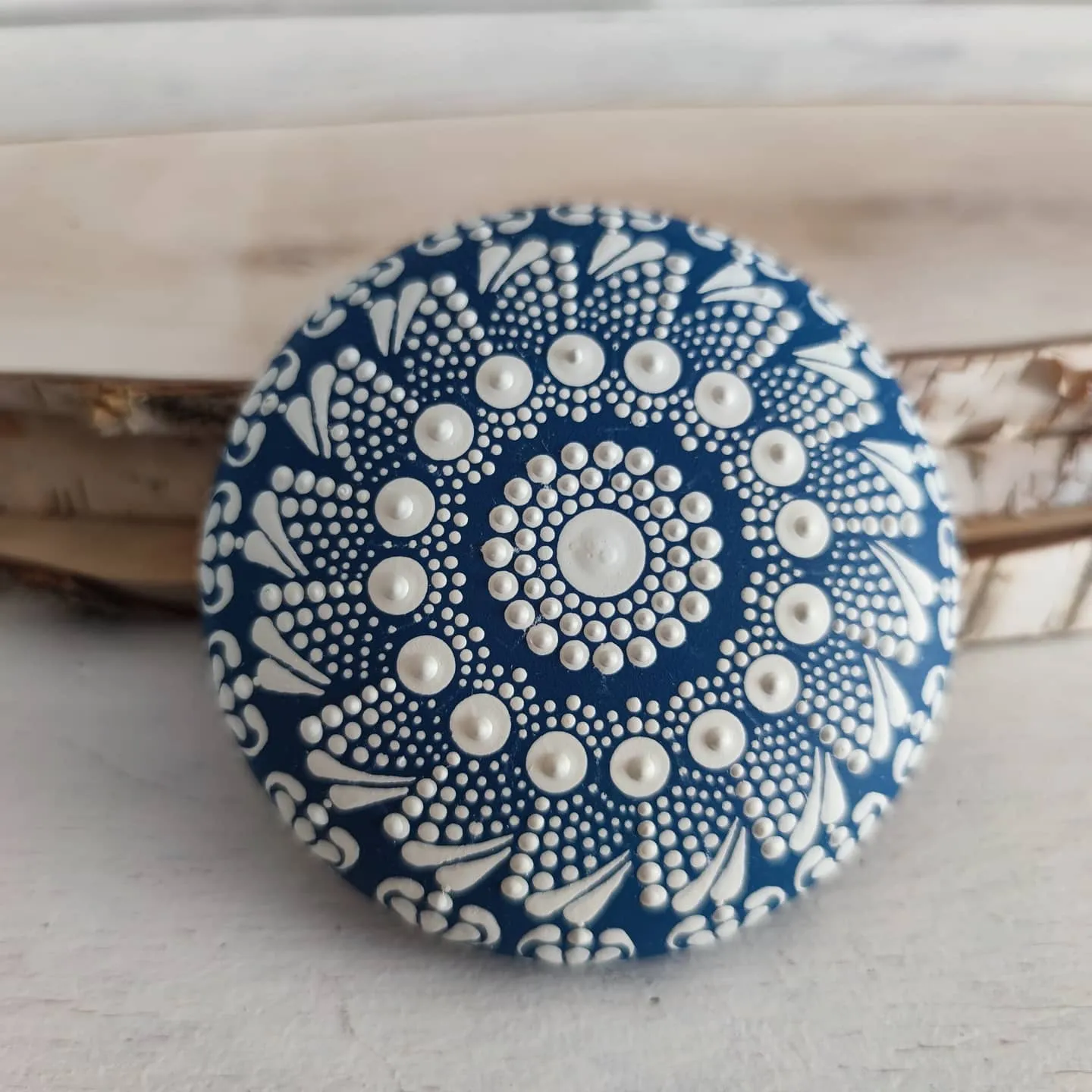 The Mesmerizing Abstract Painting And Mandala Dotting Of Tina Veigel 22