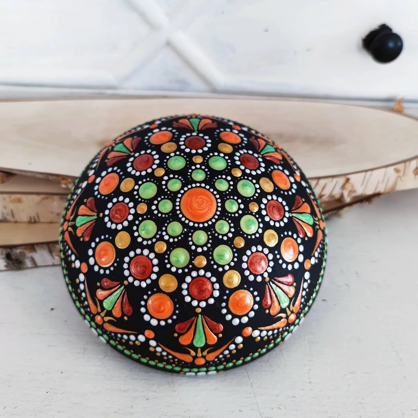 The Mesmerizing Abstract Painting And Mandala Dotting Of Tina Veigel 25