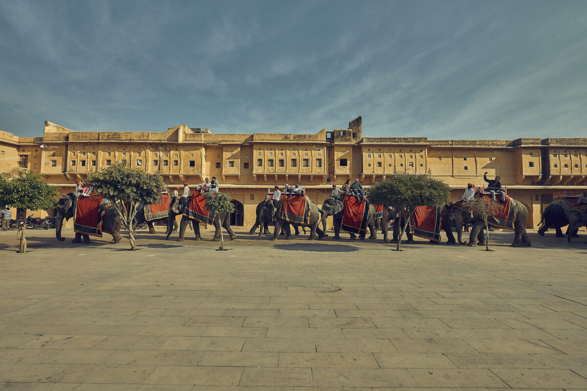 India A Fascinating Everyday Life Photography Series By Hugo Santarem 15