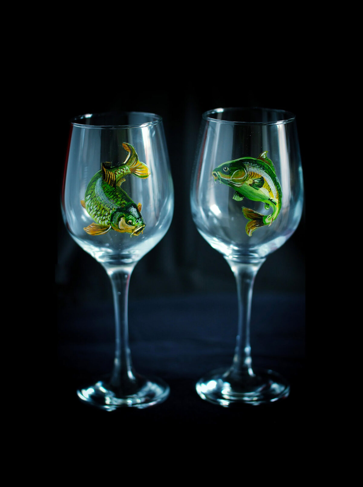 Stunning Realistic Glass Paintings By Silvia Popescu 13