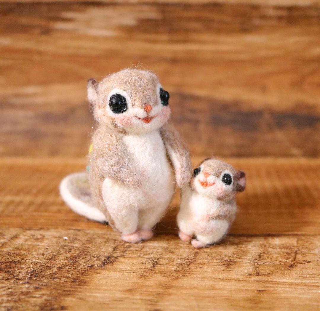Cute Squirrel Fiber Sculptures By Yurico Momo (11)