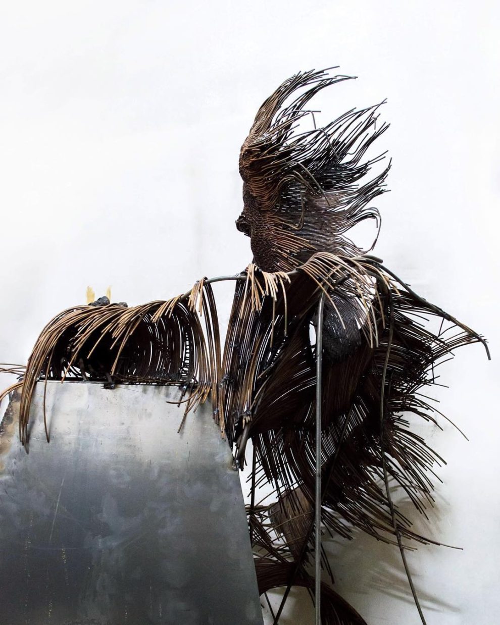 Extraordinary Sculptures Made From Industrial Metal Wires By Darius Hulea (6)