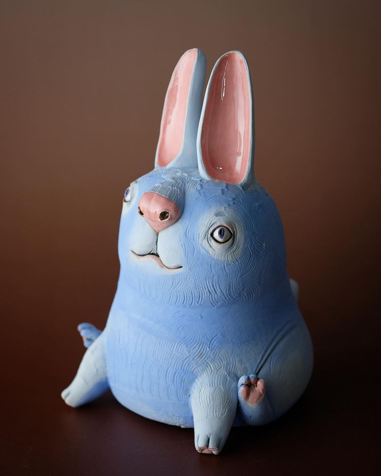 Fascinating Ceramic Sculptures Of Anthropomorphized Animals By Nastia Calaca (7)