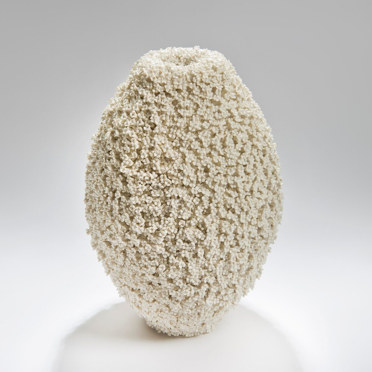 Gorgeous Ceramic Art Pieces Ornate With Intricate Porcelain Flowers By Vanessa Hogge (2)