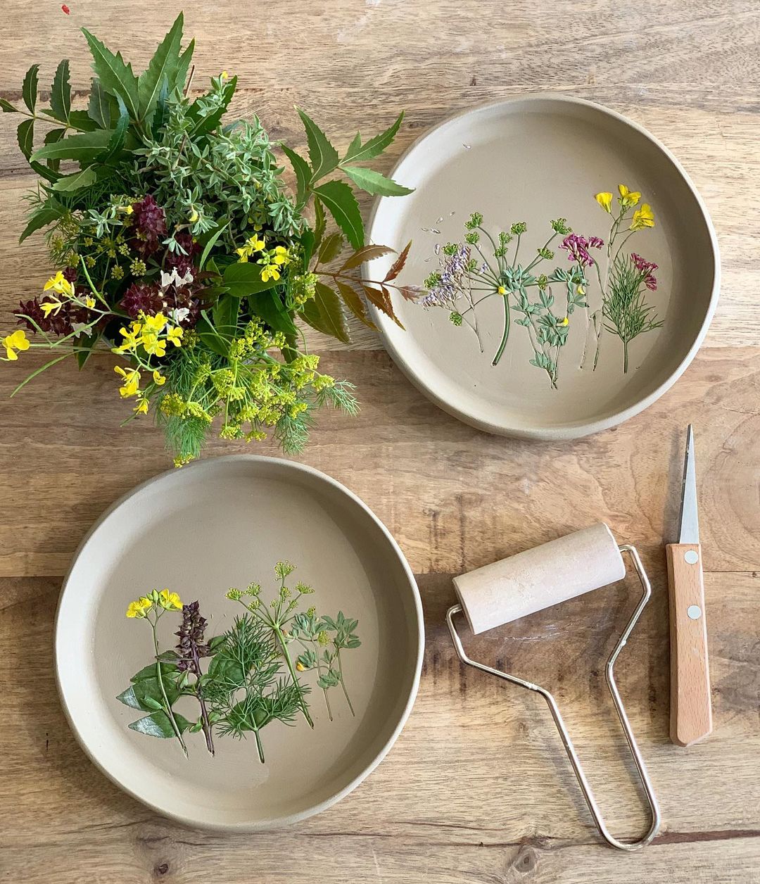 Gorgeous Ceramics Decorated With Botanical Motifs By Hessa Al Ajmani (9)