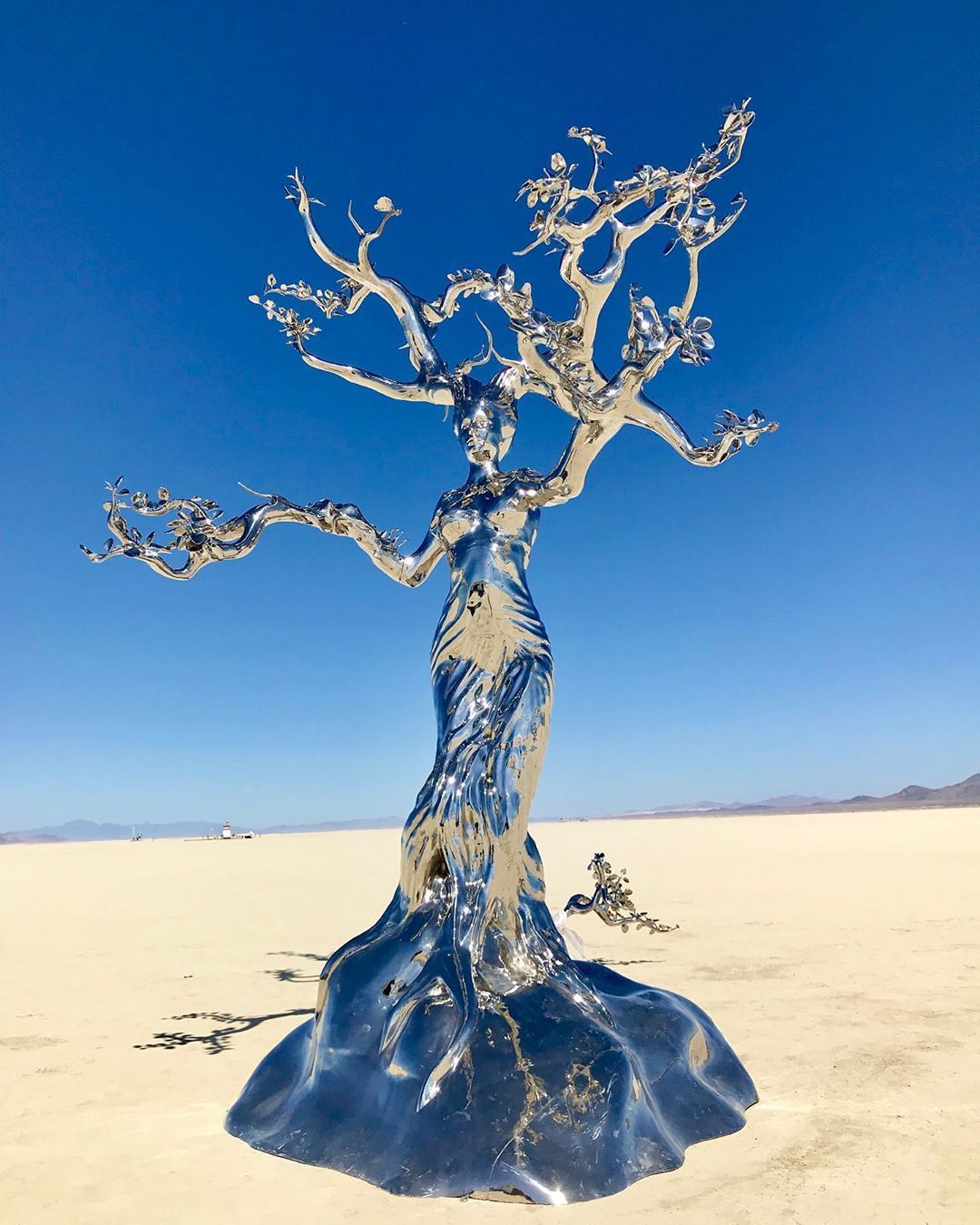 Mesmerizing Large Scale Figurative Metal Sculptures By Michael Benisty (11)