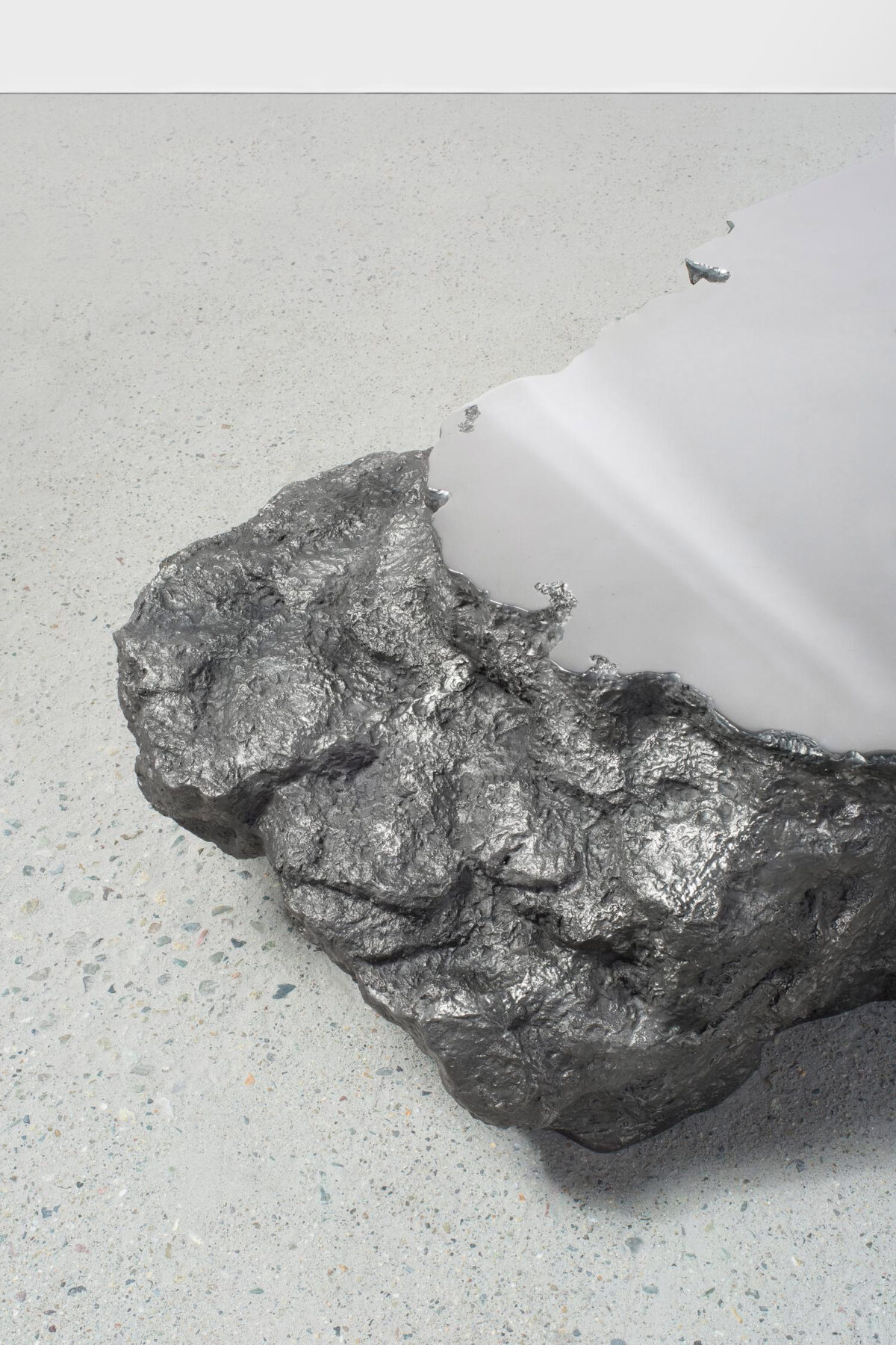 Monoliths Intriguing Sculptural Pieces Of Furniture By Hongjie Yang (13)