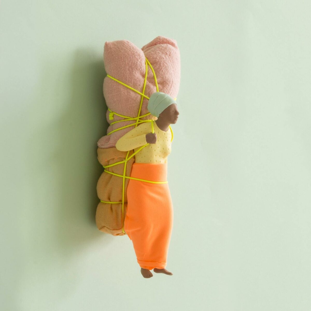 Peculiar Figure Sculptures In Vivid Colors By Frode Bolhuis (2)