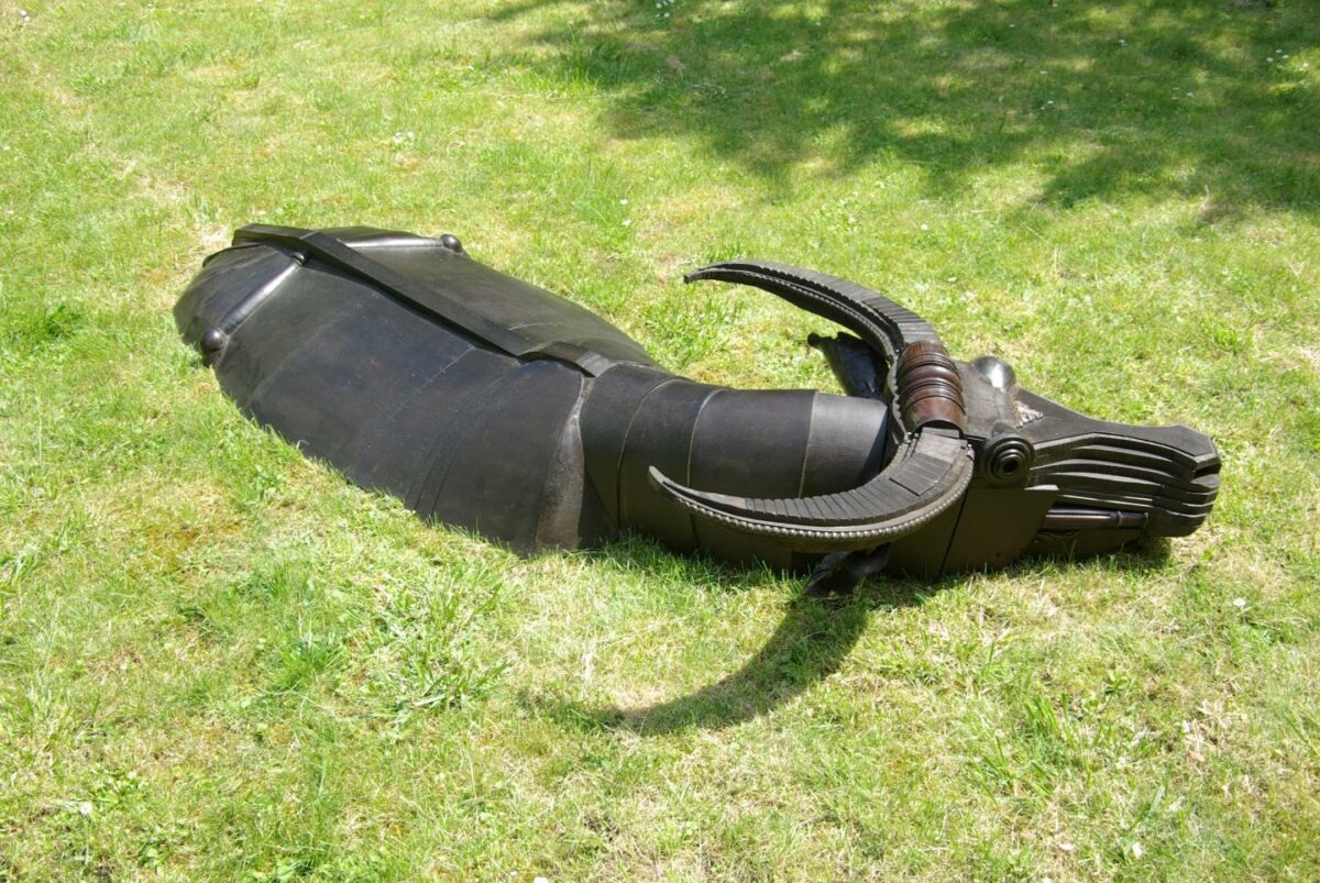 Superb Figurative Sculptures Made From Recycled Materials By Jean Paul Douziech (1)