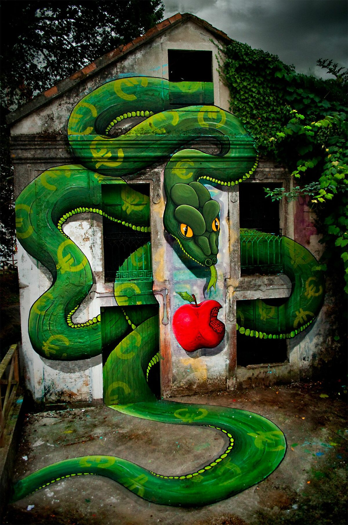 The Extraordinary Surrealistic Street Art Of Sokram Mutante (2)