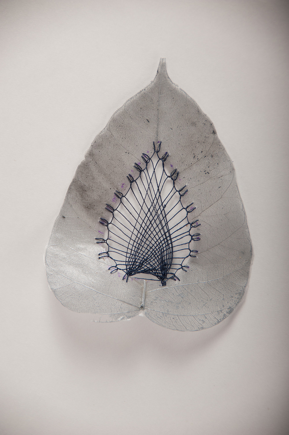 The Fascinating Embroidered Leaf Art Of Hillary Waters Fayle (26)
