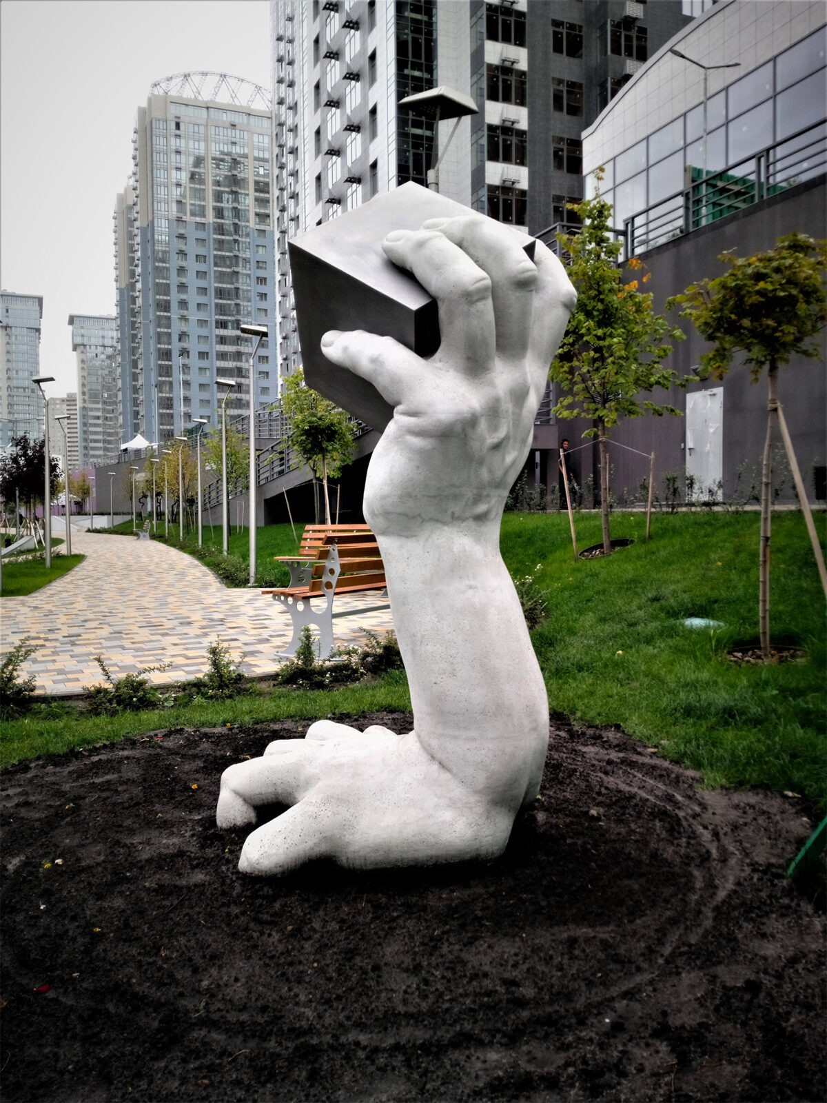 Formidable Granite And Marble Sculptures By Adrian Balogh (18)