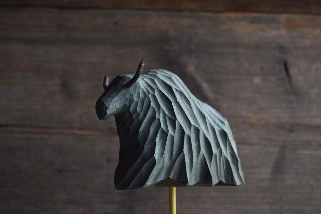 Formidable Wood Carved Sculptures Of Wildlife Animals In Miniature By Tomohiro Suzuki (1)