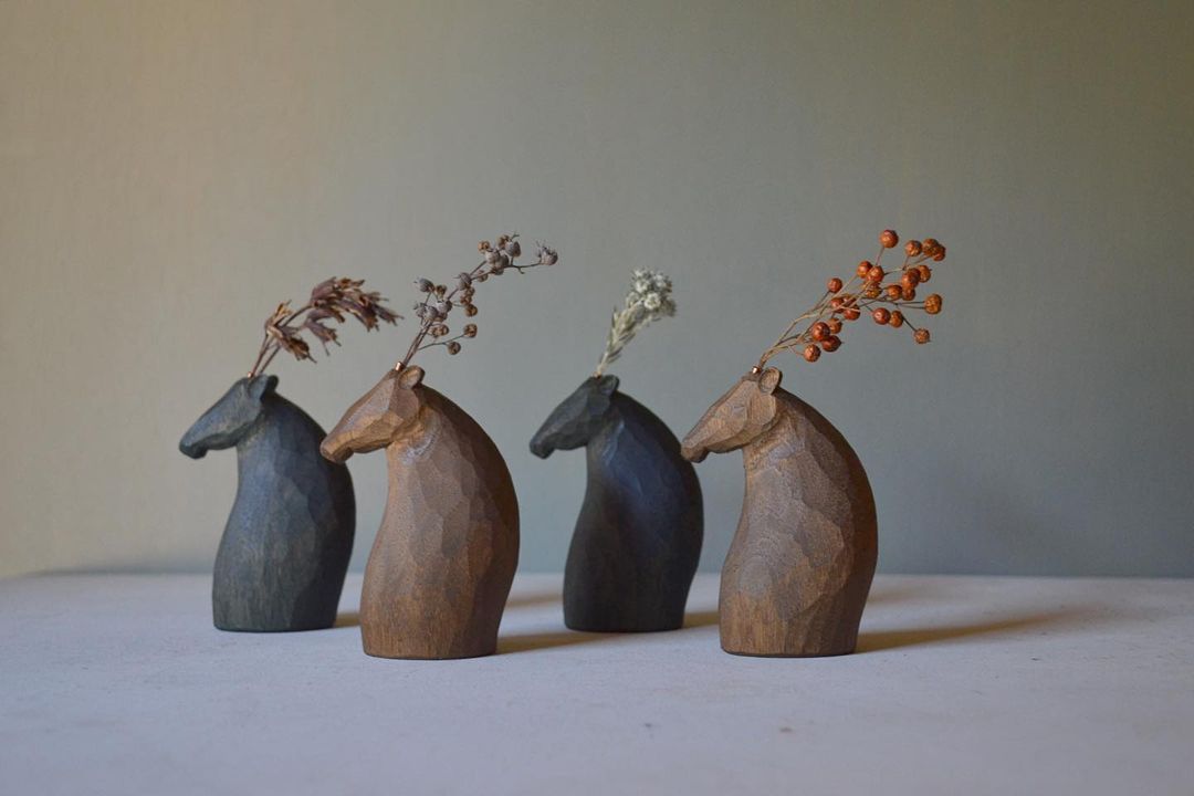 Formidable Wood Carved Sculptures Of Wildlife Animals In Miniature By Tomohiro Suzuki (16)