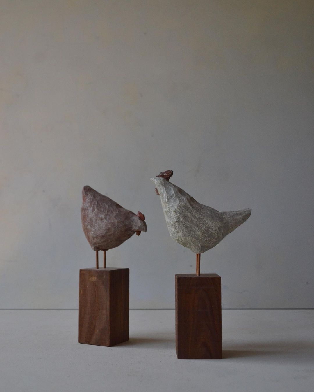 Formidable Wood Carved Sculptures Of Wildlife Animals In Miniature By Tomohiro Suzuki (18)