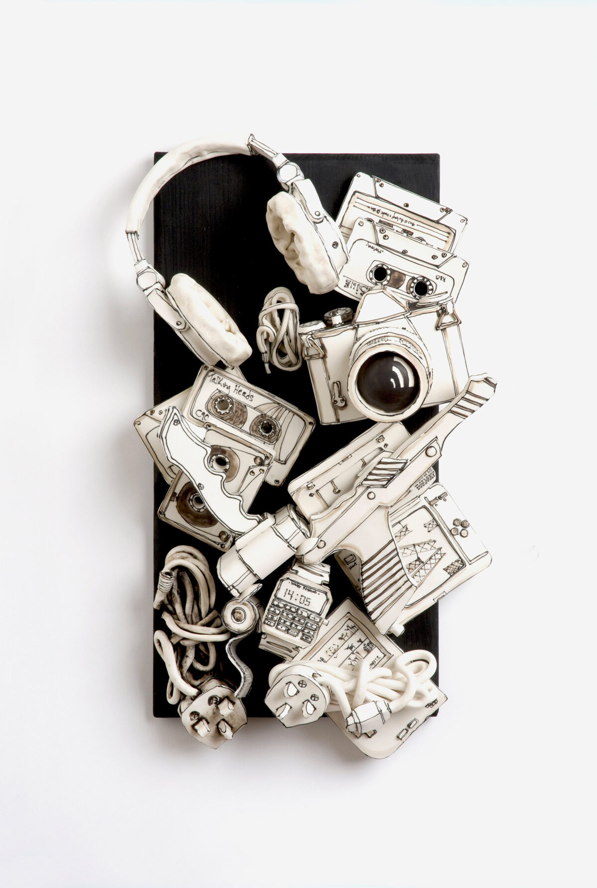 Porcelain Drawings Striking Ceramic Sculptures By Katharine Morling (20)