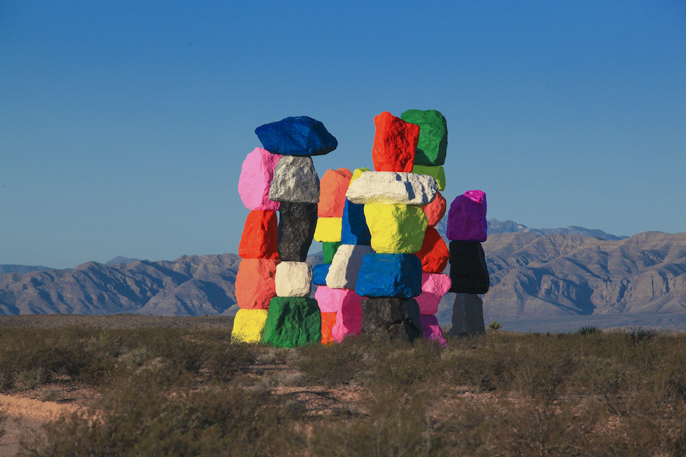 Seven Magic Mountains An Impressive Art Installation By Ugo Rondinone (4)