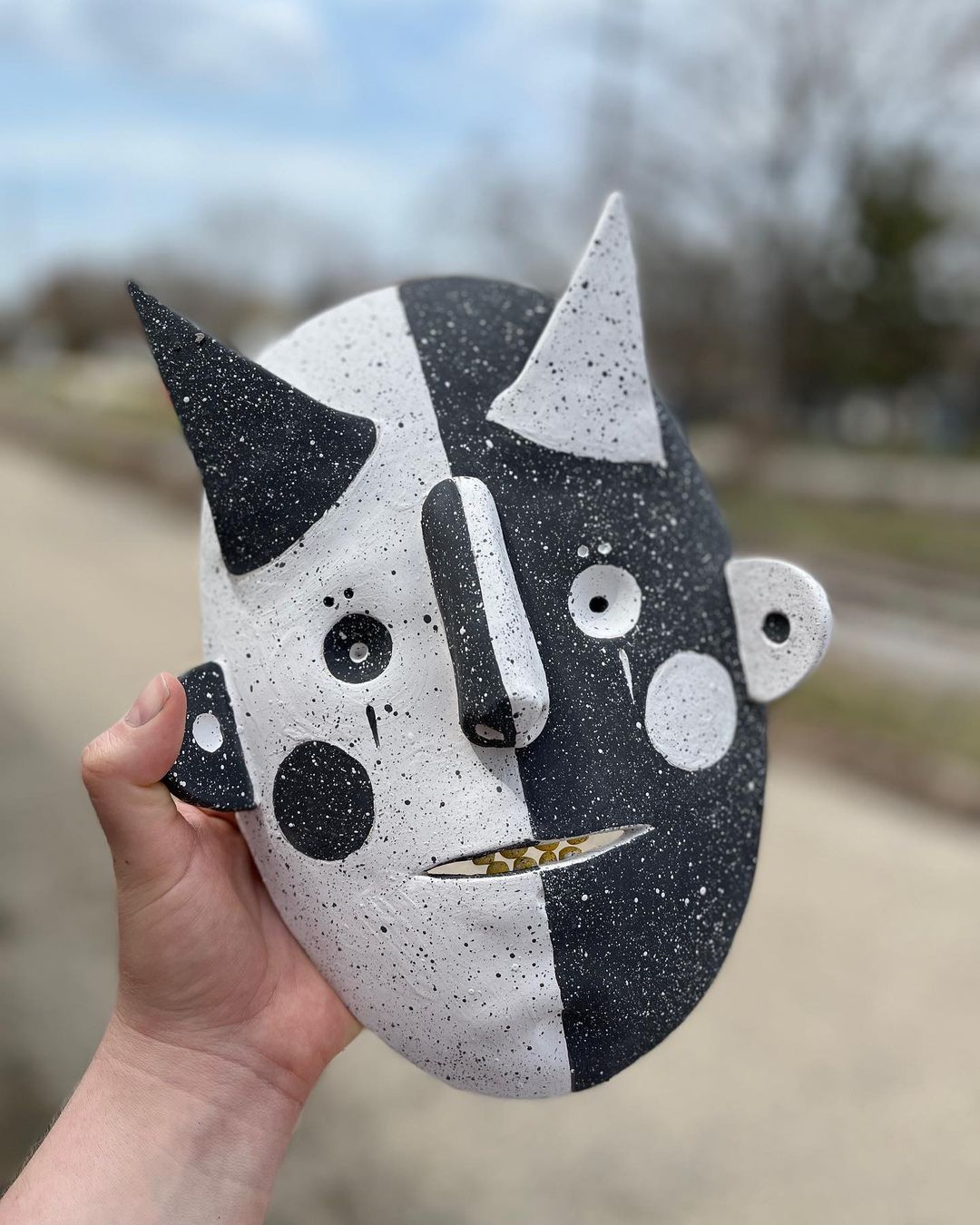 Beautiful Ceramic Masks Of Peculiar Creatures By Karolina Romanowska (3)