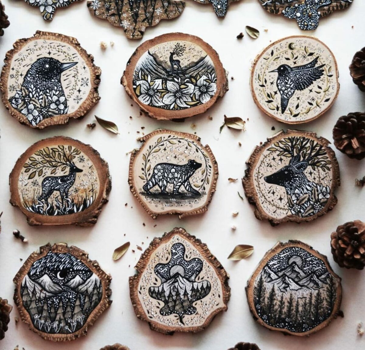 Fascinating Monochromatic Illustrations Drawn On Wood Slices By Melpomeni Chatzipanagiotou (10)