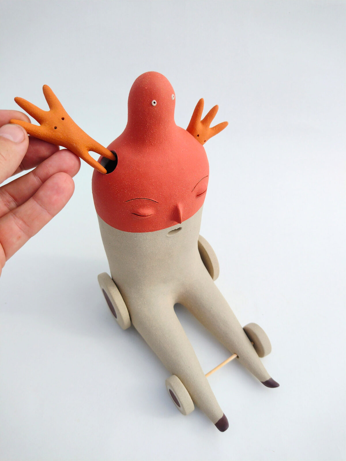 Amusing Ceramic Sculptures Of Quirky Creatures By Luciano Polverigiani (7)