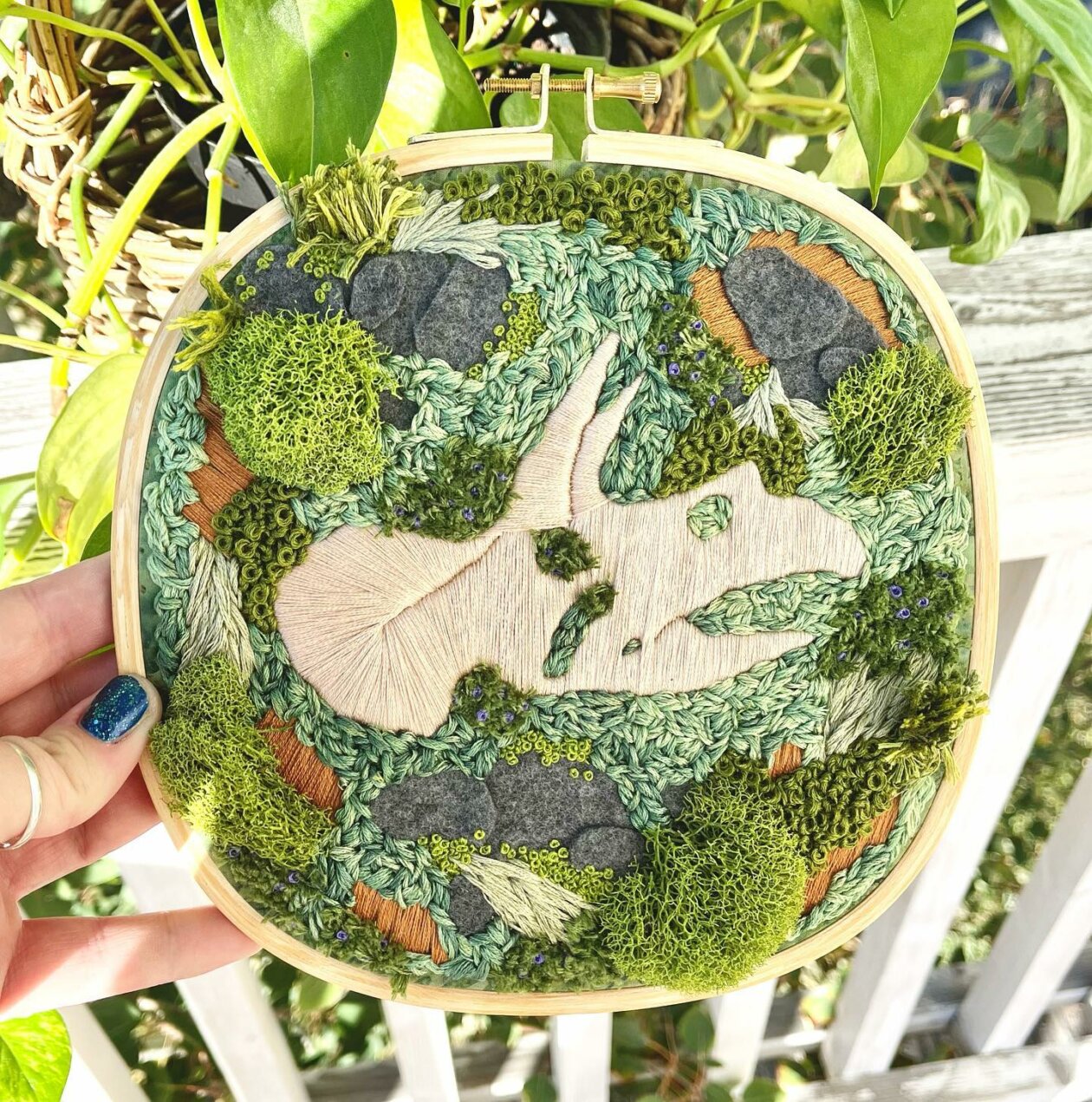 Embroidered Fossils, The Nature Inspired Embroidery Art Of Rachel Crisp (13)