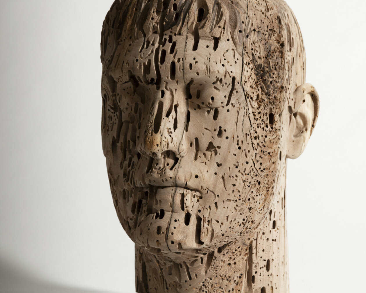 Metamorphosis, Surreal Figurative Sculptures By Andreas Senoner (5)