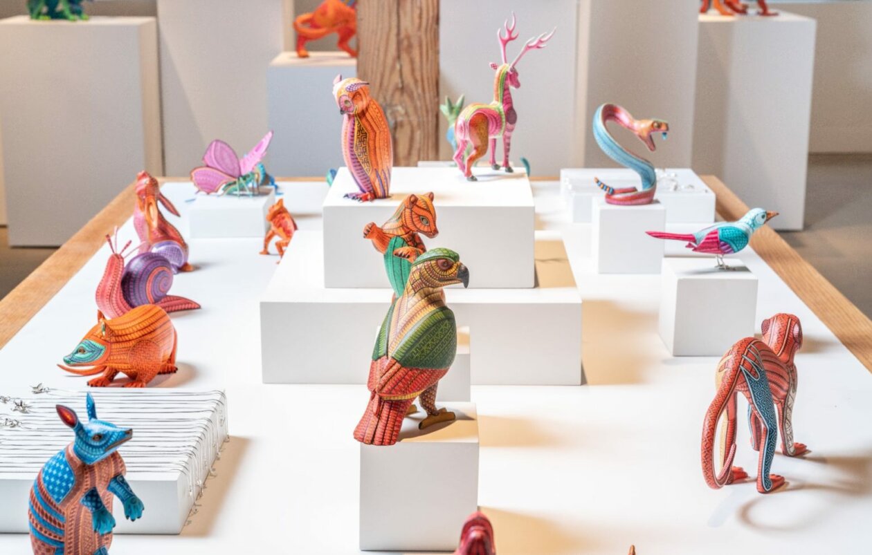 Multicolored Hand Carved Sculptures Inspired By Mexican Folk Art By Jacobo And Maria Angeles (14)