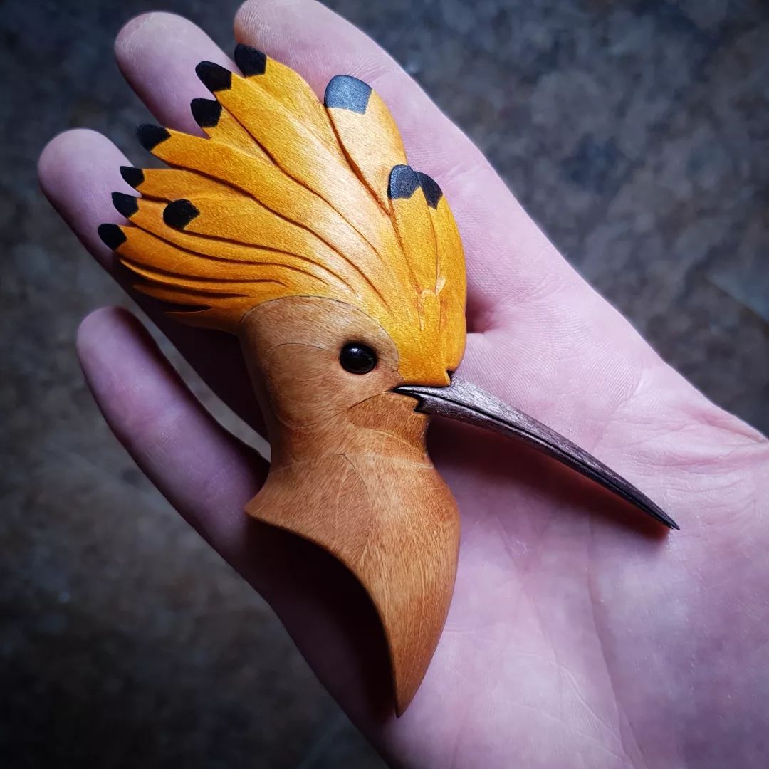 Realistic Wood Sculptures Of Bird Busts And Feathers By T.a.g. Smith (15)