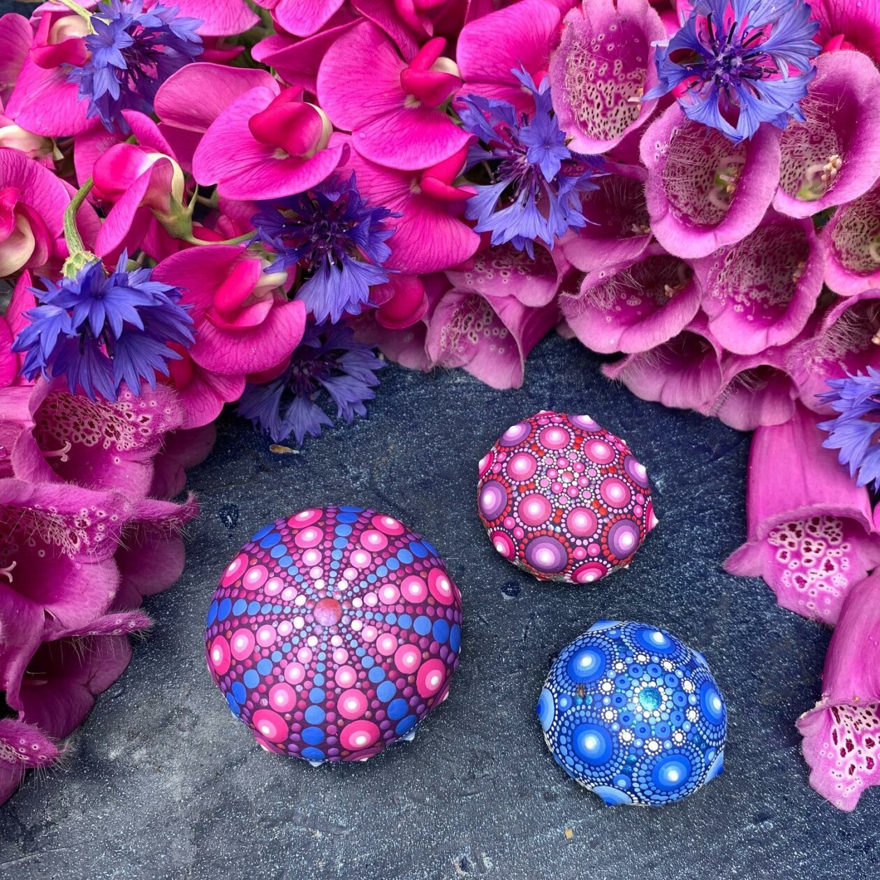 The Exuberant Pointillism Art Of Elspeth Mclean (20)