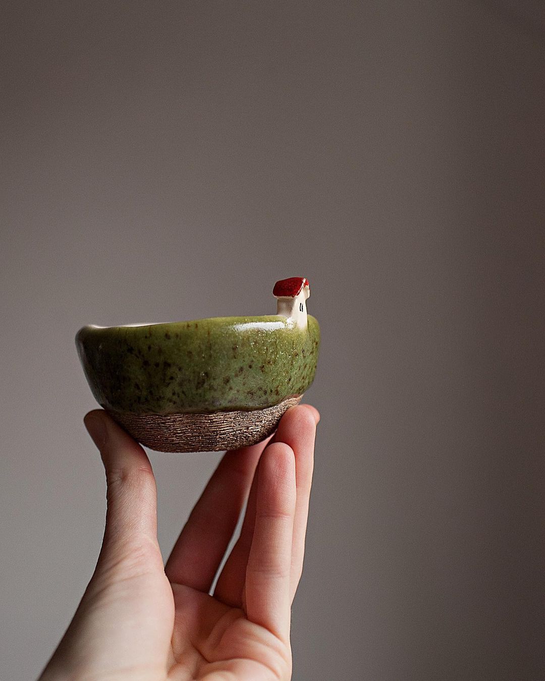 Delicate Ceramics Decorated With Lovely Figure Sculptures By Nadya And Olga (19)