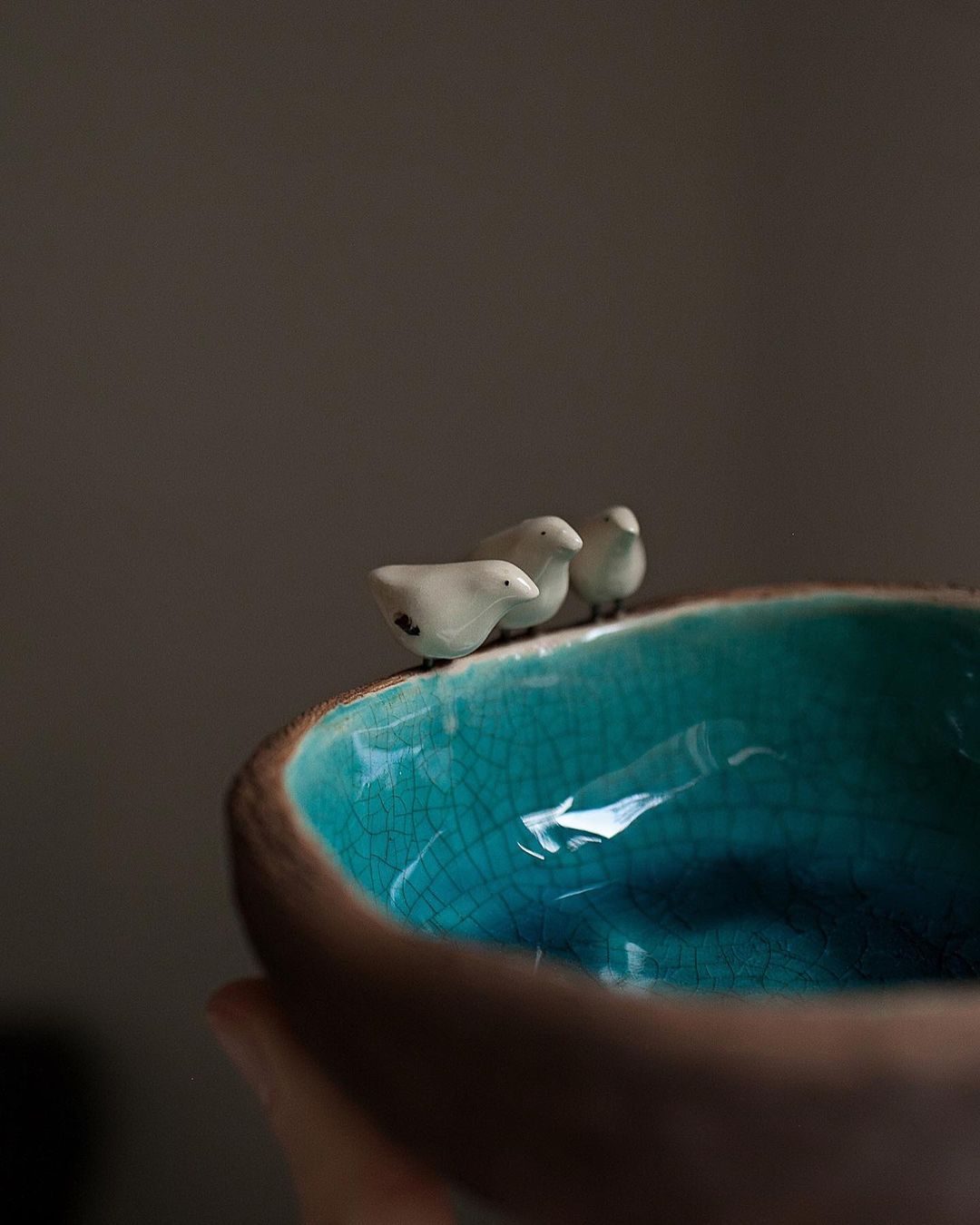 Delicate Ceramics Decorated With Lovely Figure Sculptures By Nadya And Olga (6)