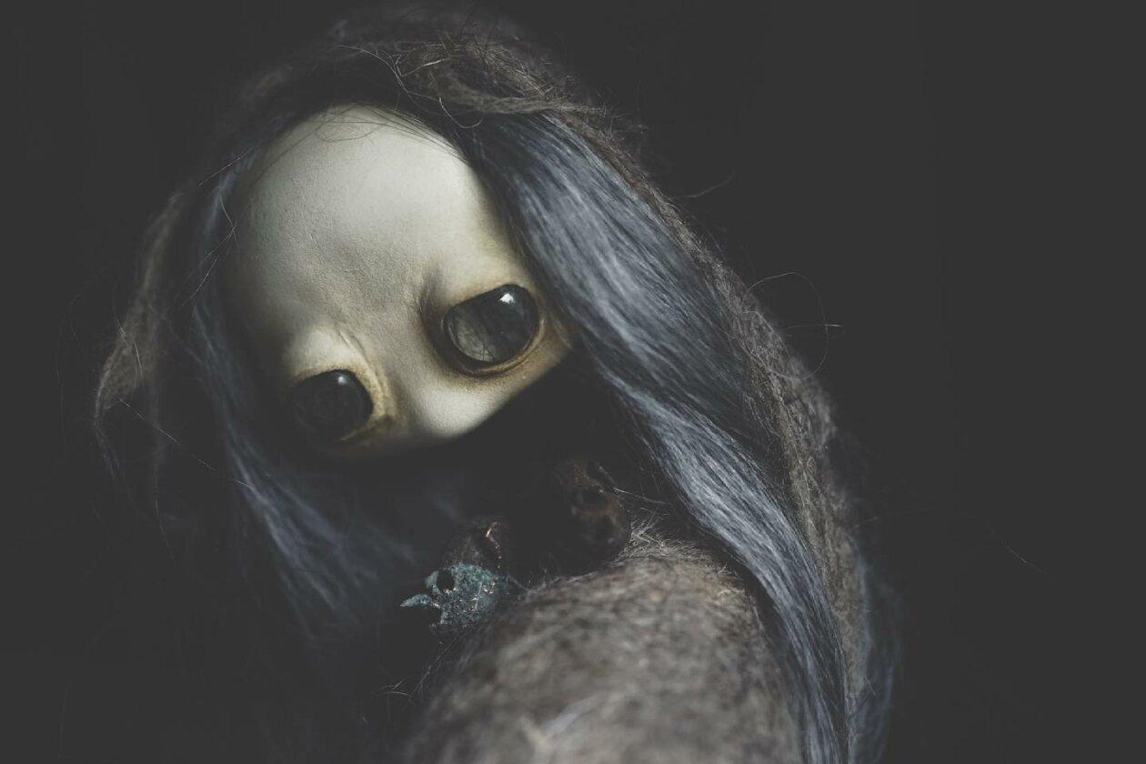 The Dark And Somber Dolls Of Nicole Watt (18)