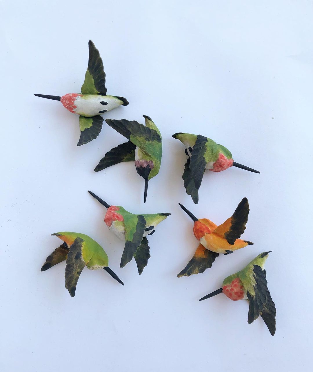 Ceramic Vases Ornate With Realistic Bird Sculptures By Sarah Conti (15)