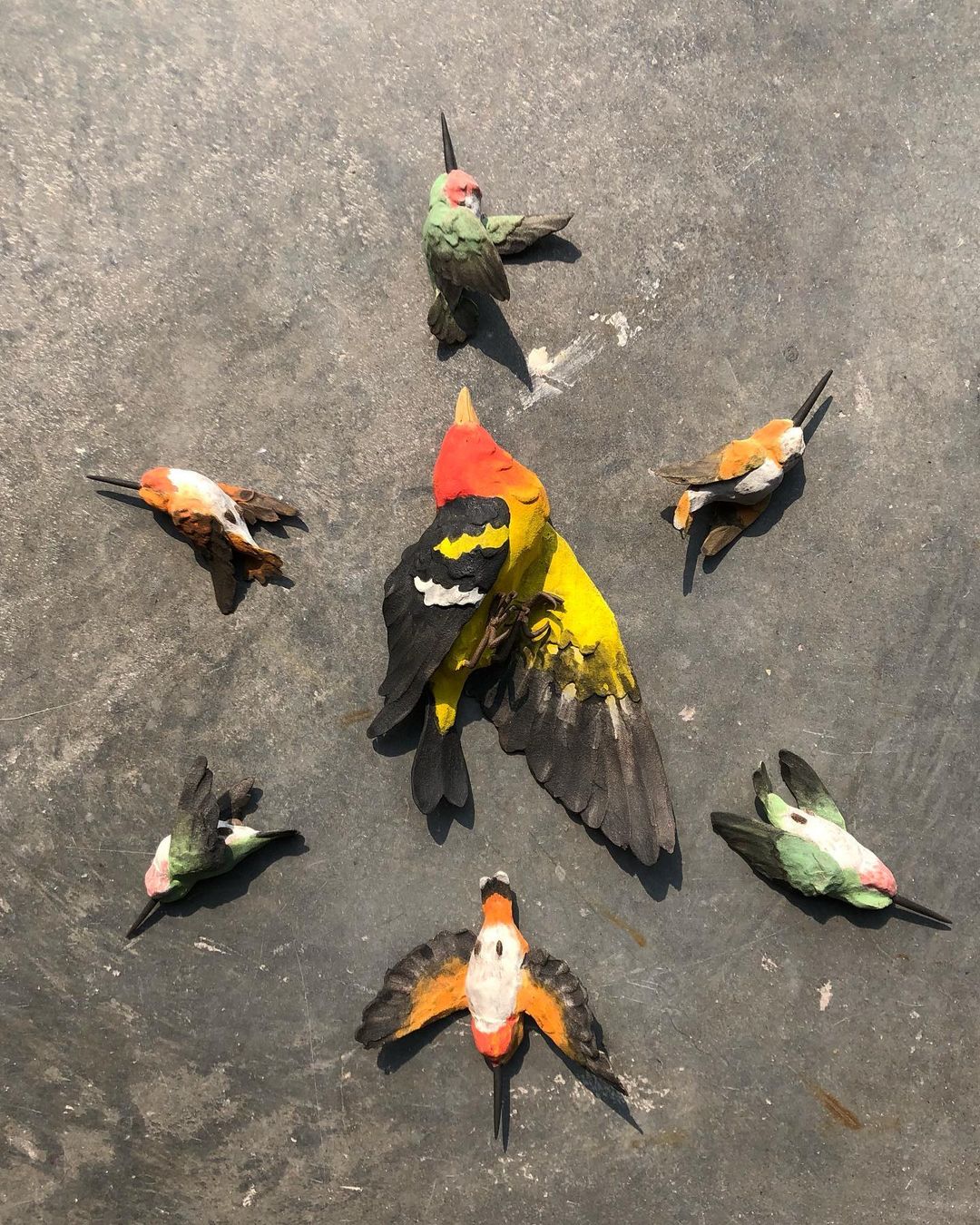 Ceramic Vases Ornate With Realistic Bird Sculptures By Sarah Conti (5)