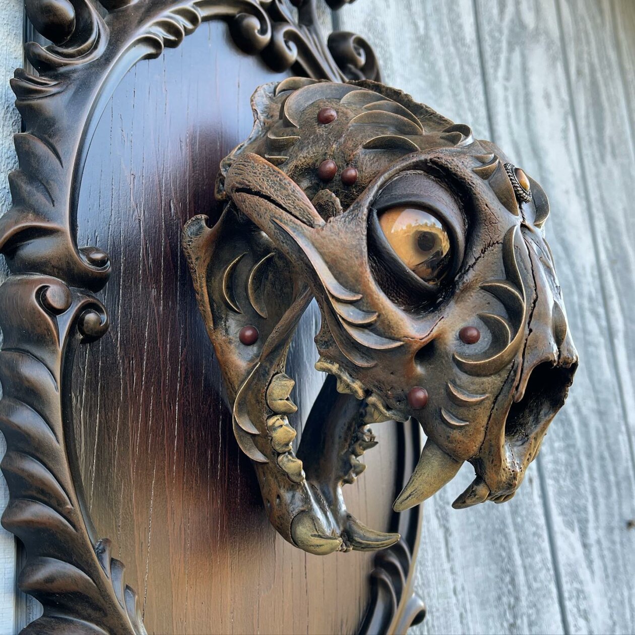 Dark Sculptures Made From Animal Skulls By Chris Haas (13)