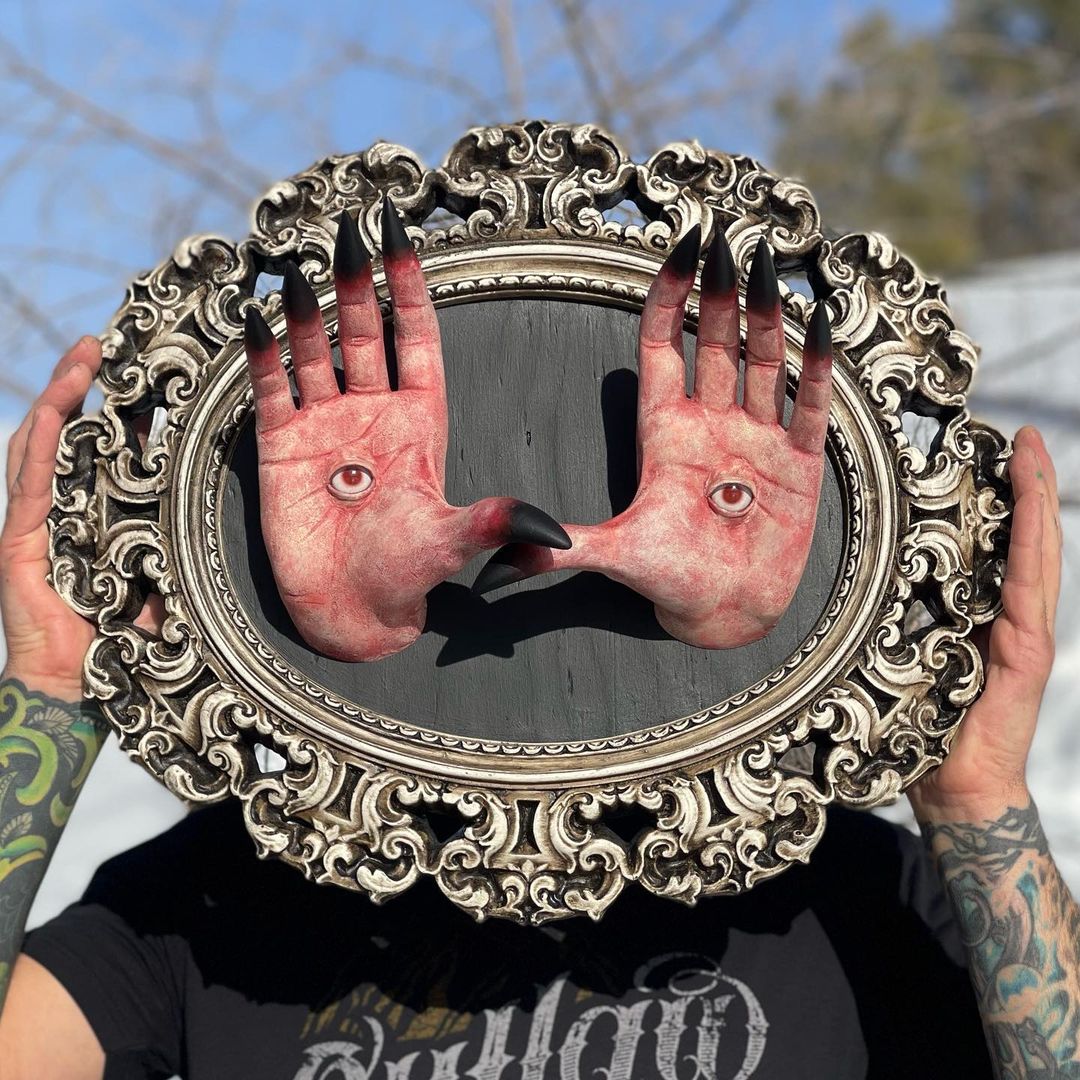 Dark Sculptures Made From Animal Skulls By Chris Haas (28)