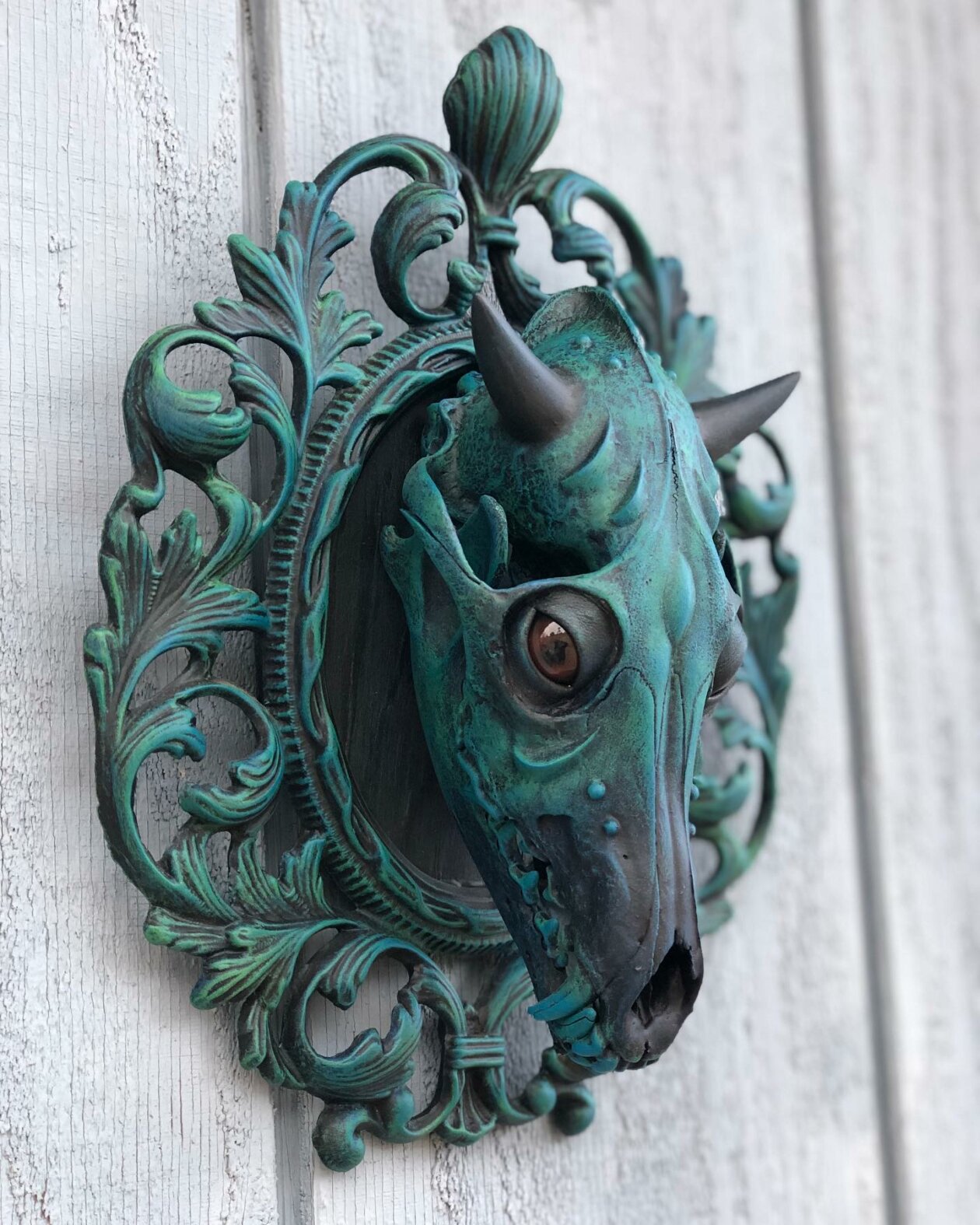 Dark Sculptures Made From Animal Skulls By Chris Haas (4)