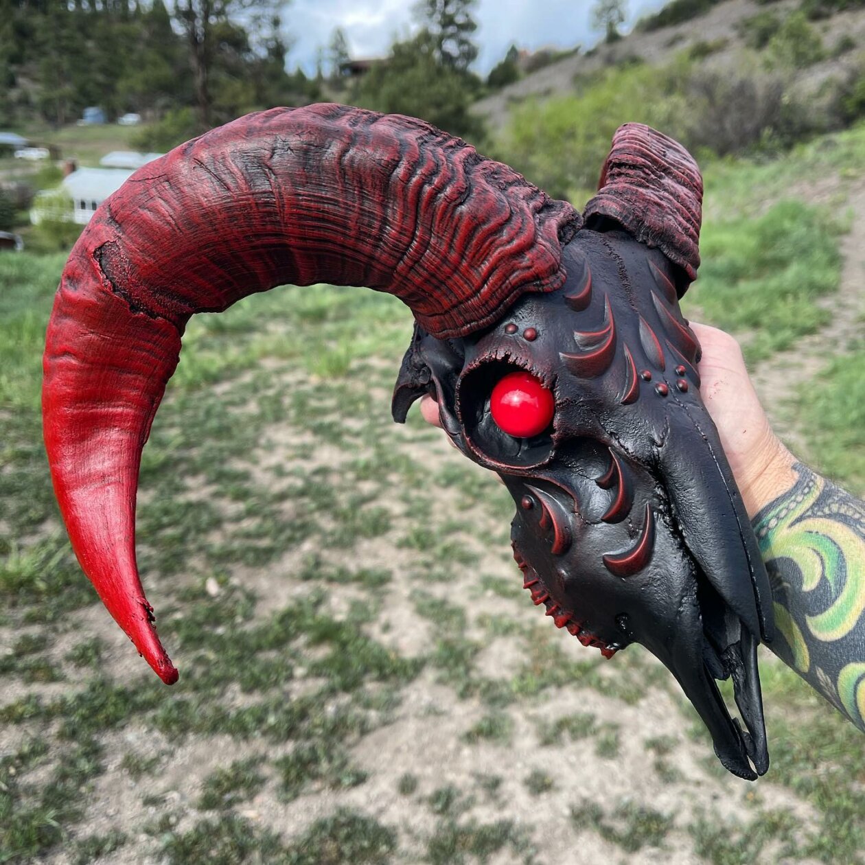 Dark Sculptures Made From Animal Skulls By Chris Haas (6)