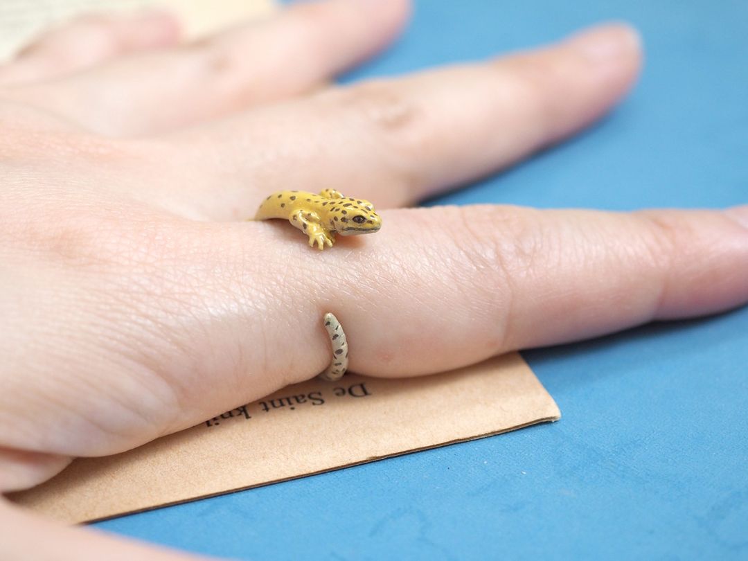 Gorgeous And Fun Animal Accessories By Nina (18)