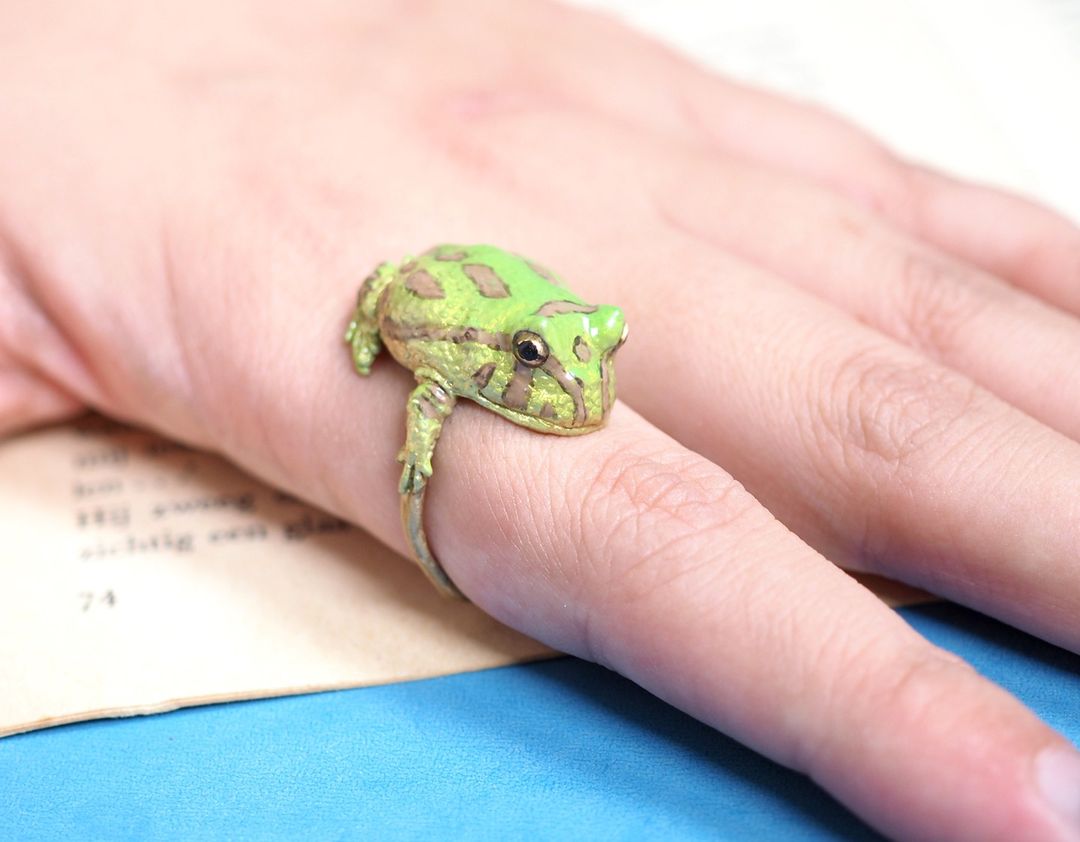 Gorgeous And Fun Animal Accessories By Nina (19)