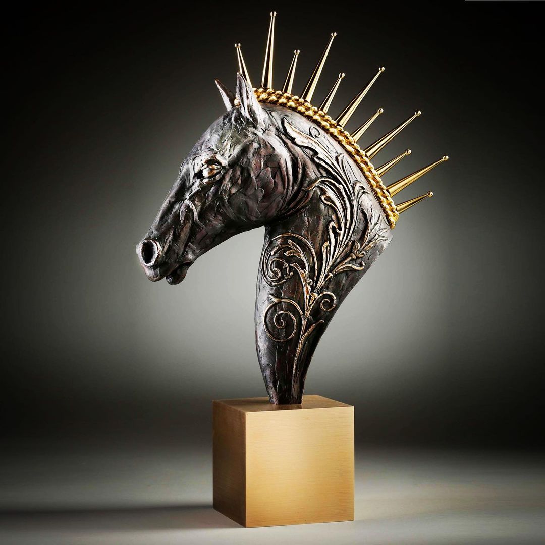 Surrealistic Figure Sculptures By Volodymyr Tsisaryk (13)